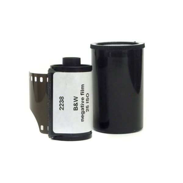 Film czarno-biały Kodak 2238 ISO 25 135/36